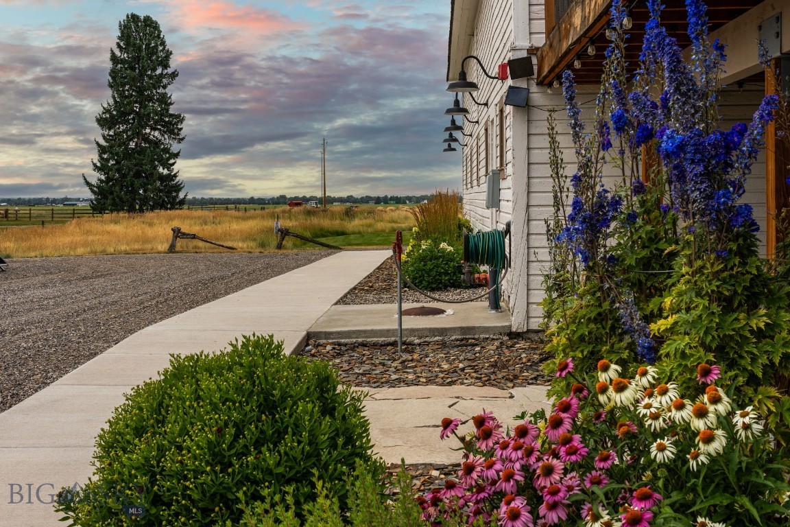 Ross Creek - Residential