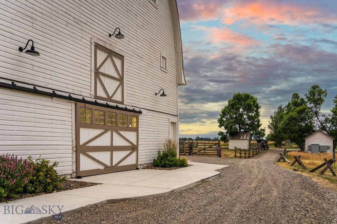 Ross Creek - Residential