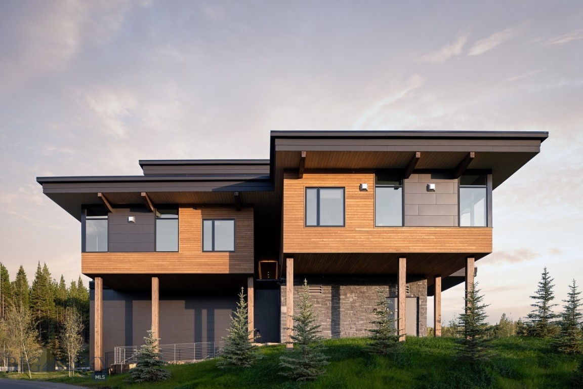 LakeLodge Residences - Residential