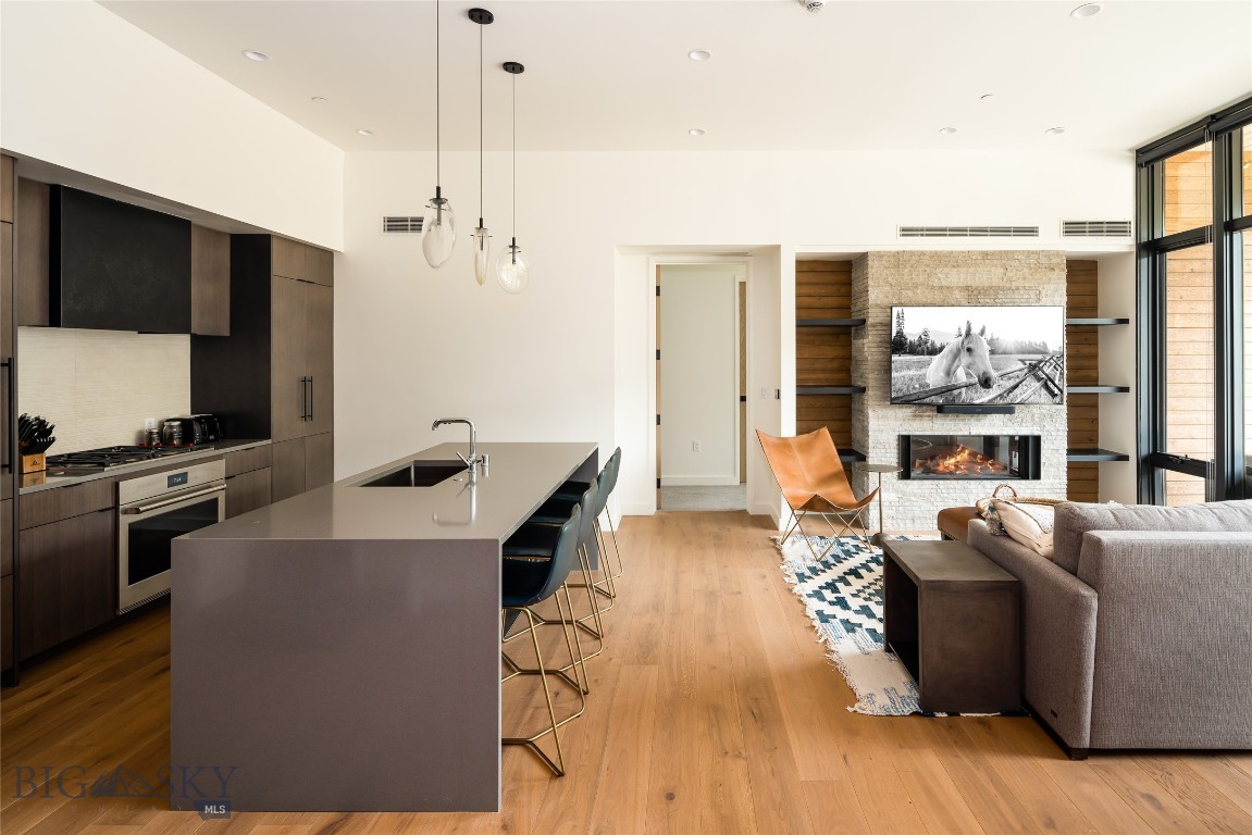 4 Boathouse Way R4/221