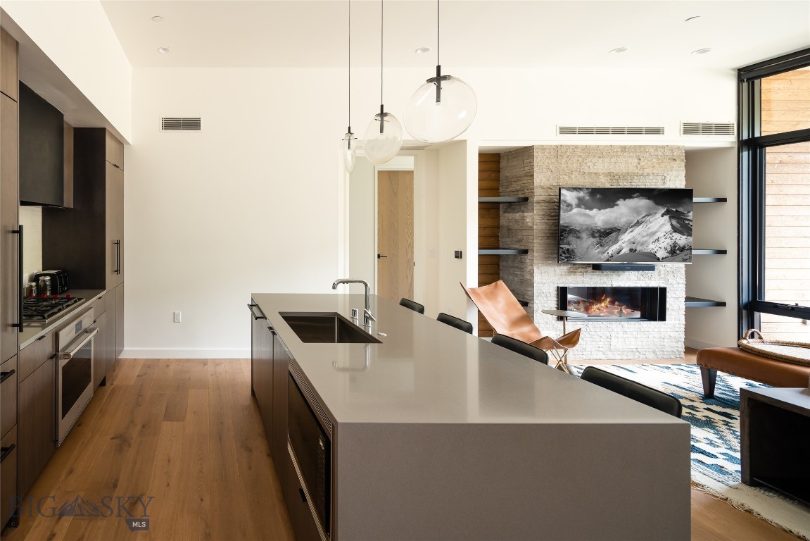 LakeLodge Residences - Residential