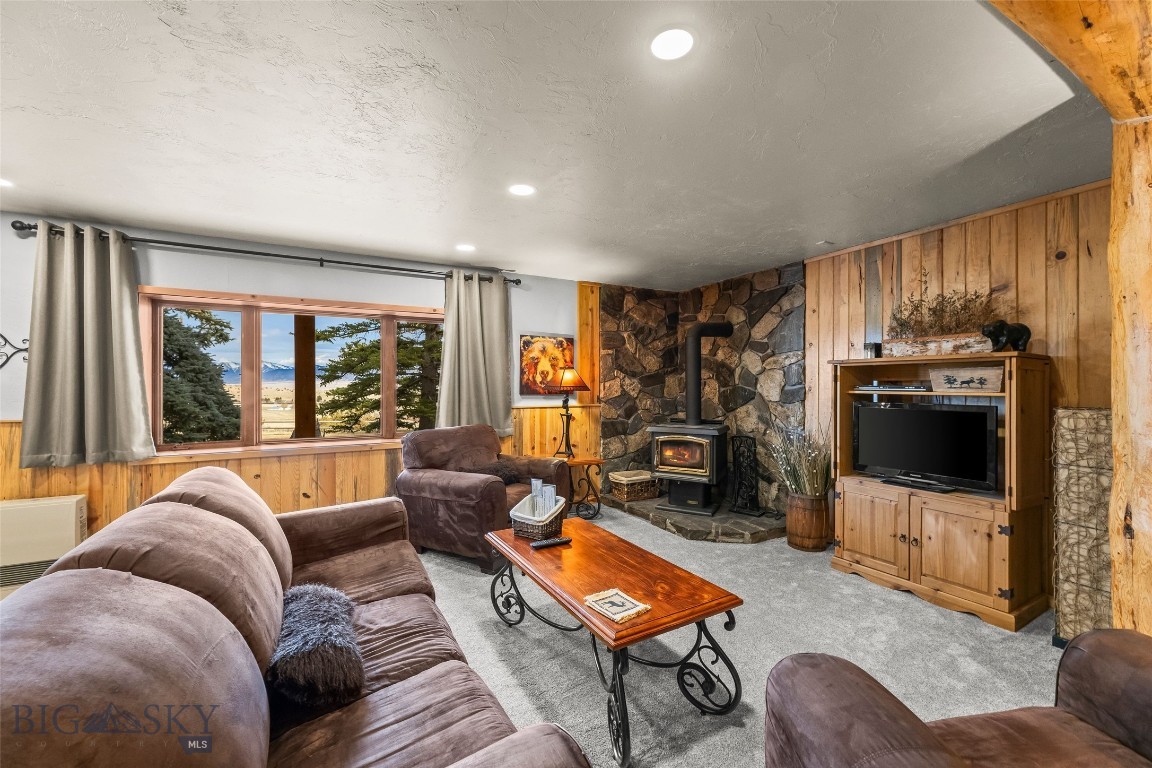 Shining Mountain Unit II - Residential