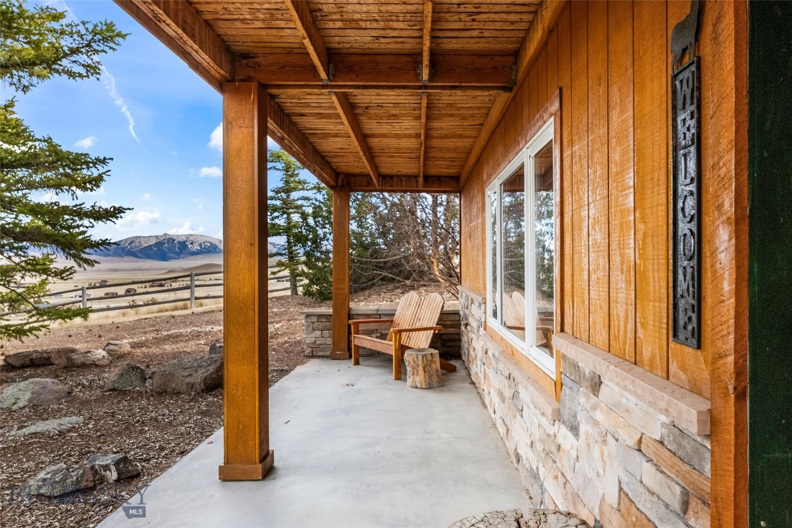 Shining Mountain Unit II - Residential