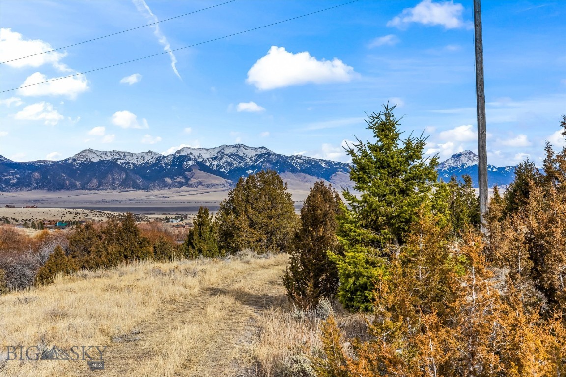 Shining Mountain Unit II - Residential