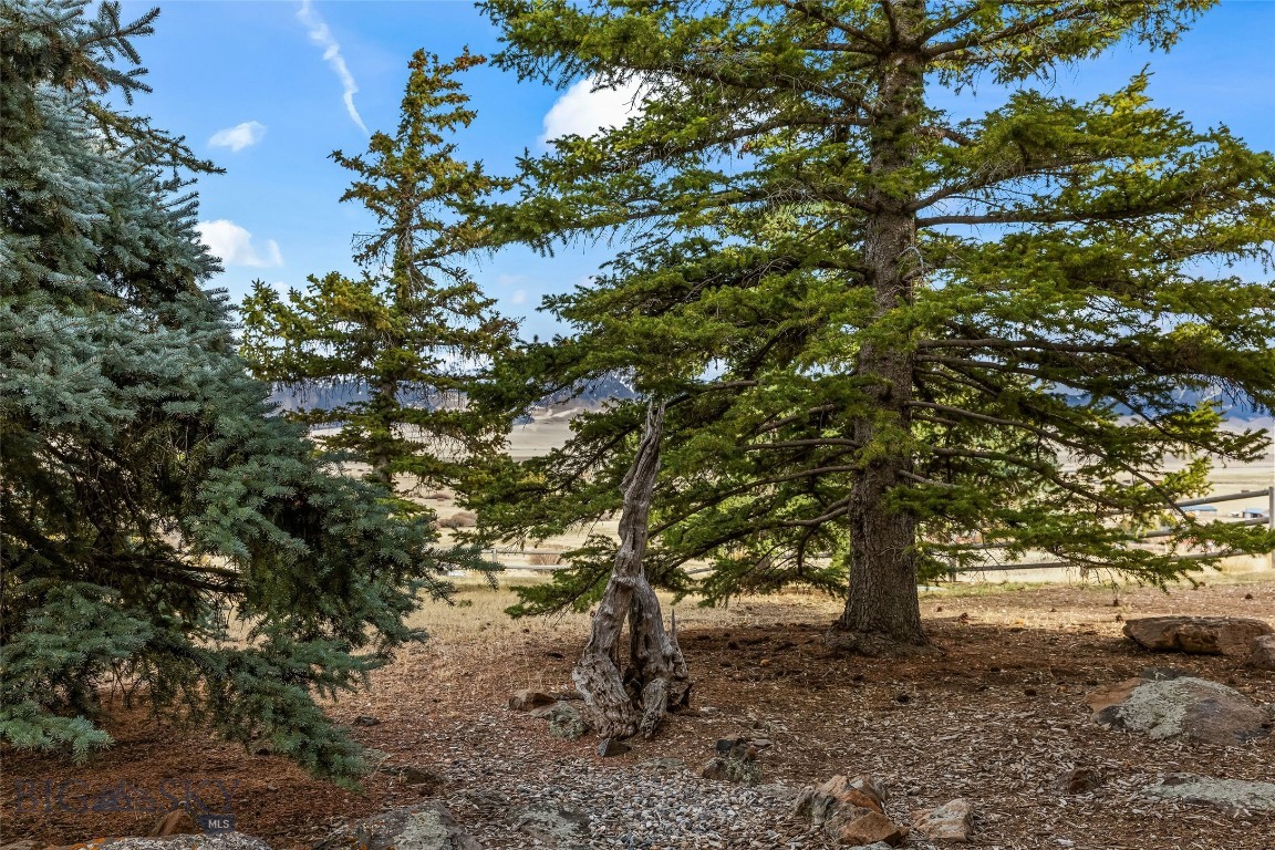 Shining Mountain Unit II - Residential