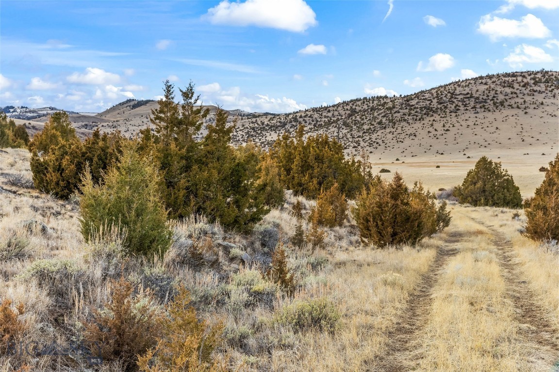 Shining Mountain Unit II - Residential