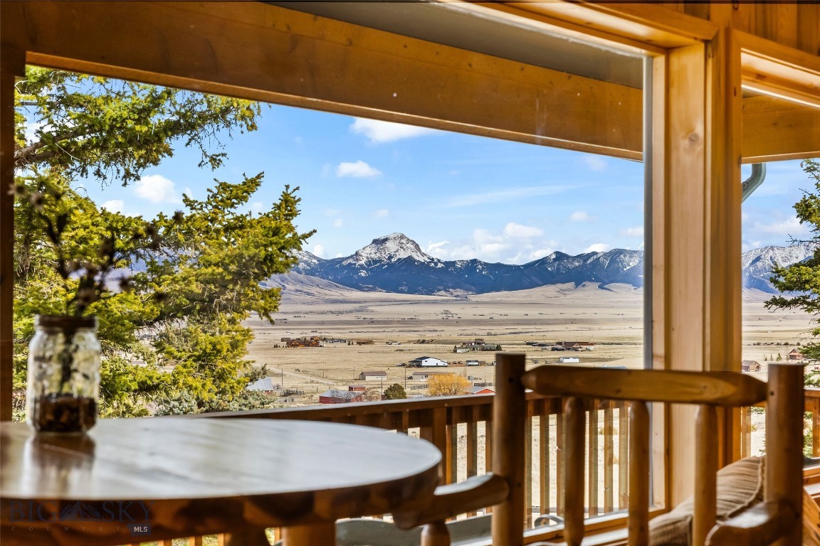 Shining Mountain Unit II - Residential