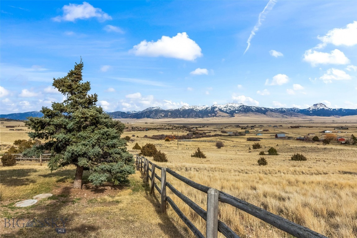 Shining Mountain Unit II - Residential