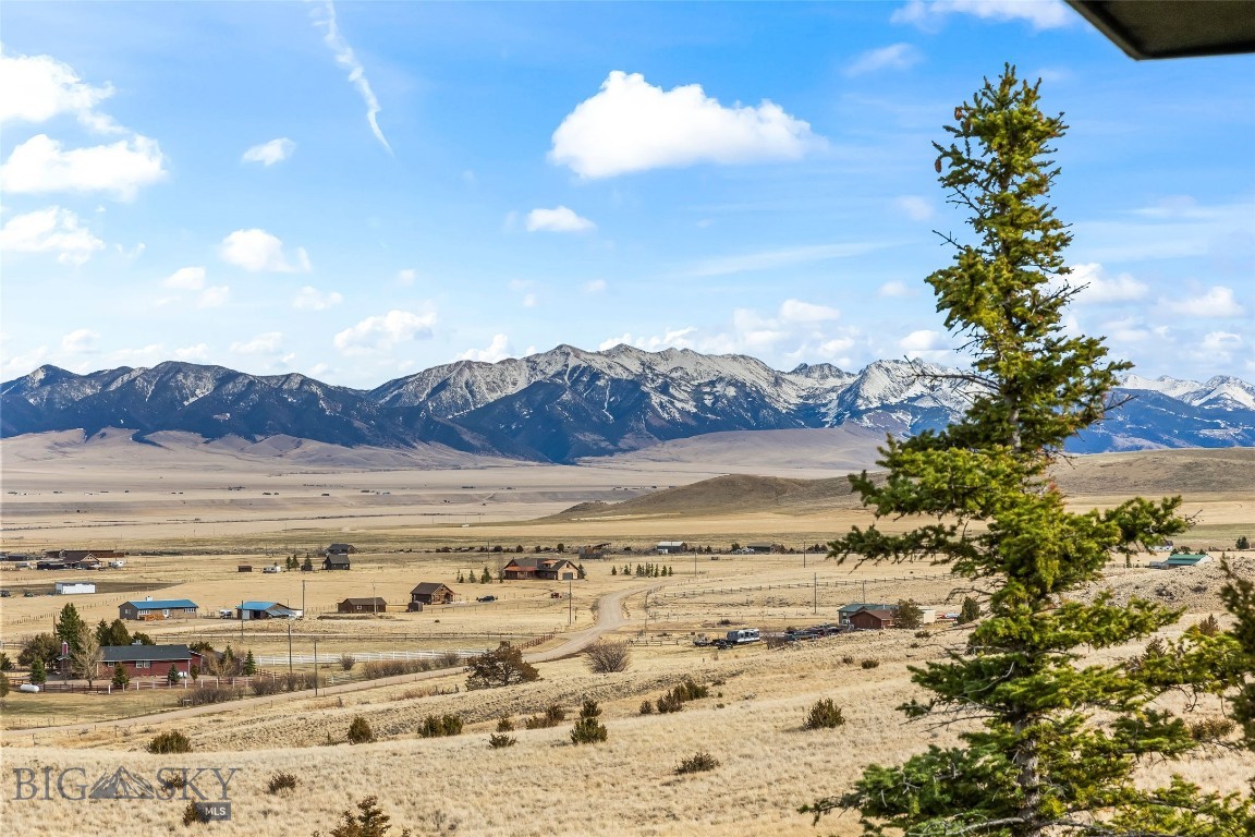 Shining Mountain Unit II - Residential