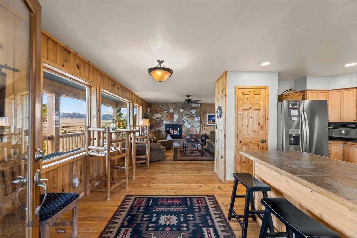 Shining Mountain Unit II - Residential