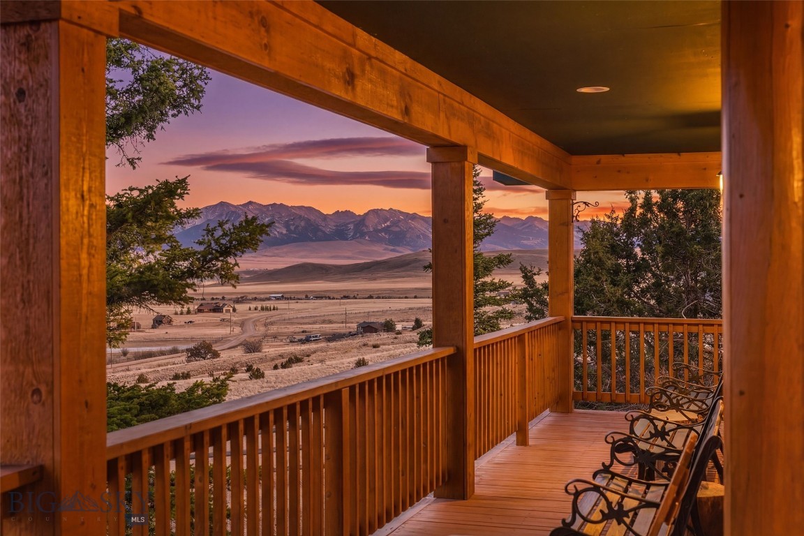 Shining Mountain Unit II - Residential