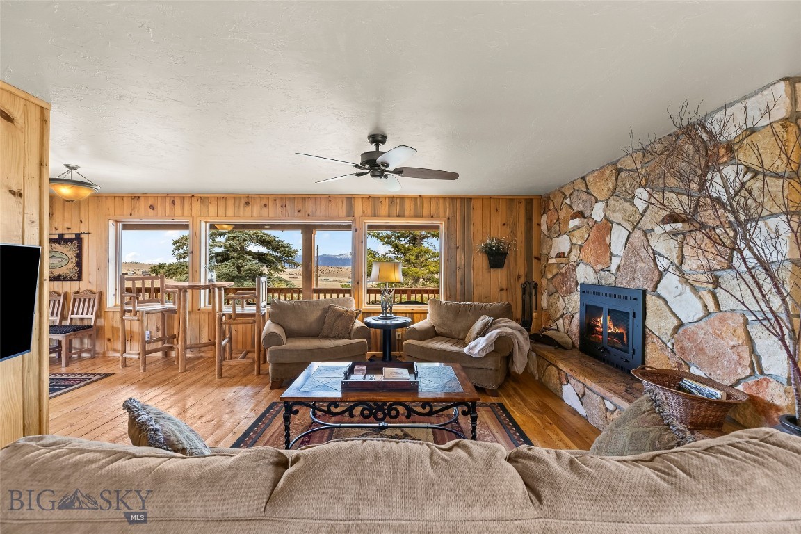 Shining Mountain Unit II - Residential