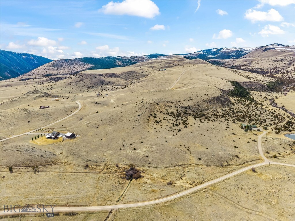 Shining Mountain Unit II - Residential