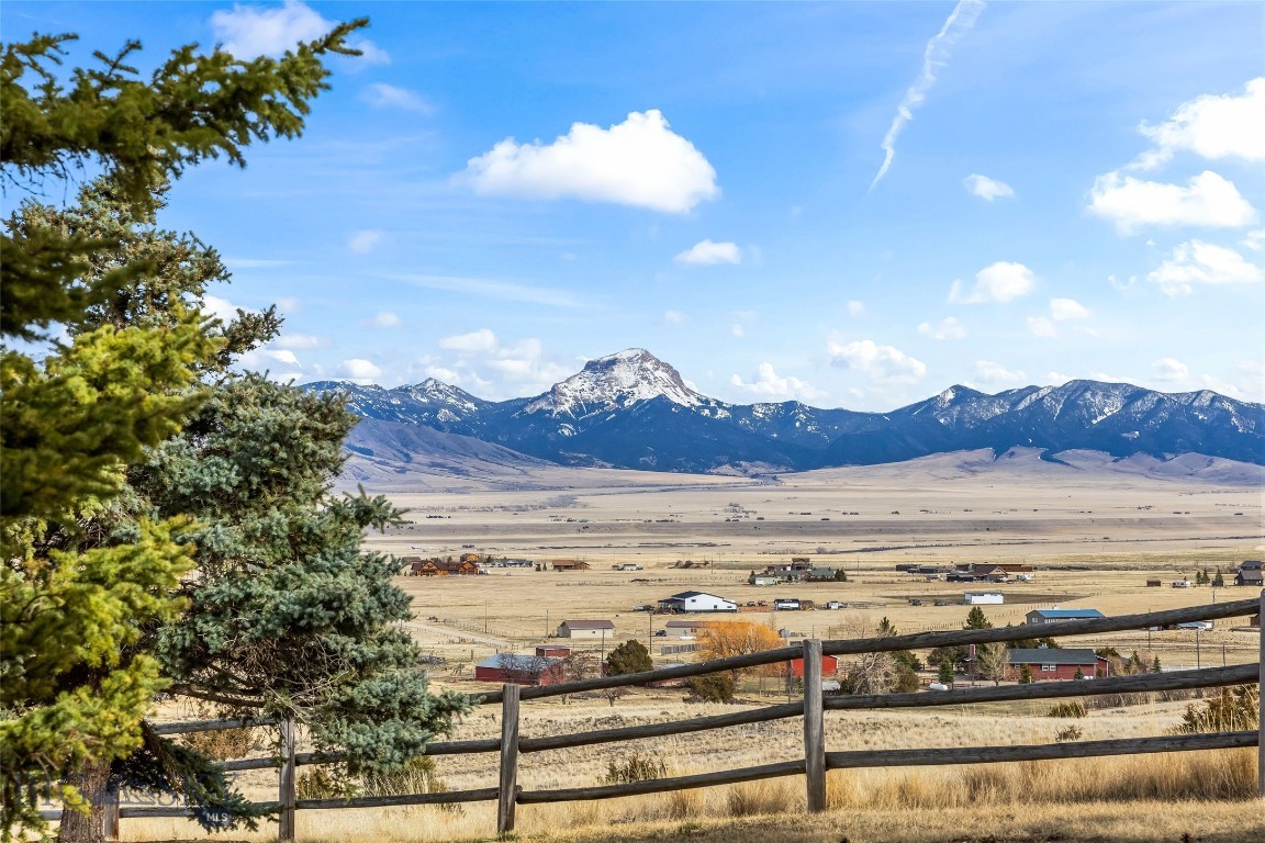 Shining Mountain Unit II - Residential