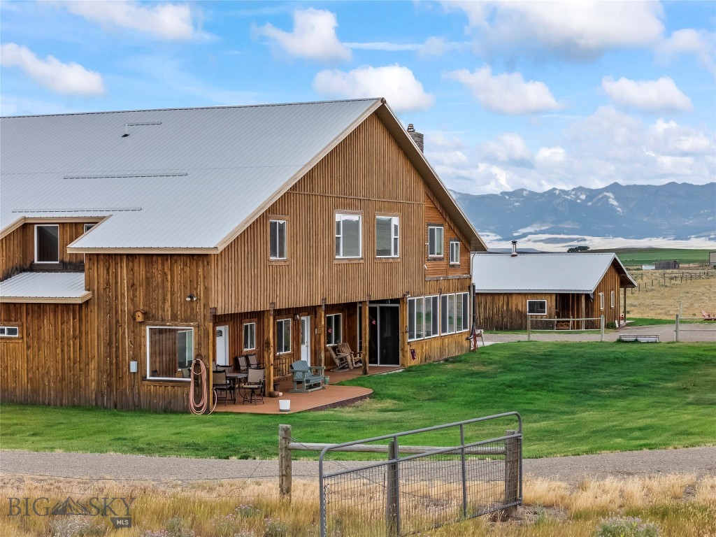 Foothills - Residential