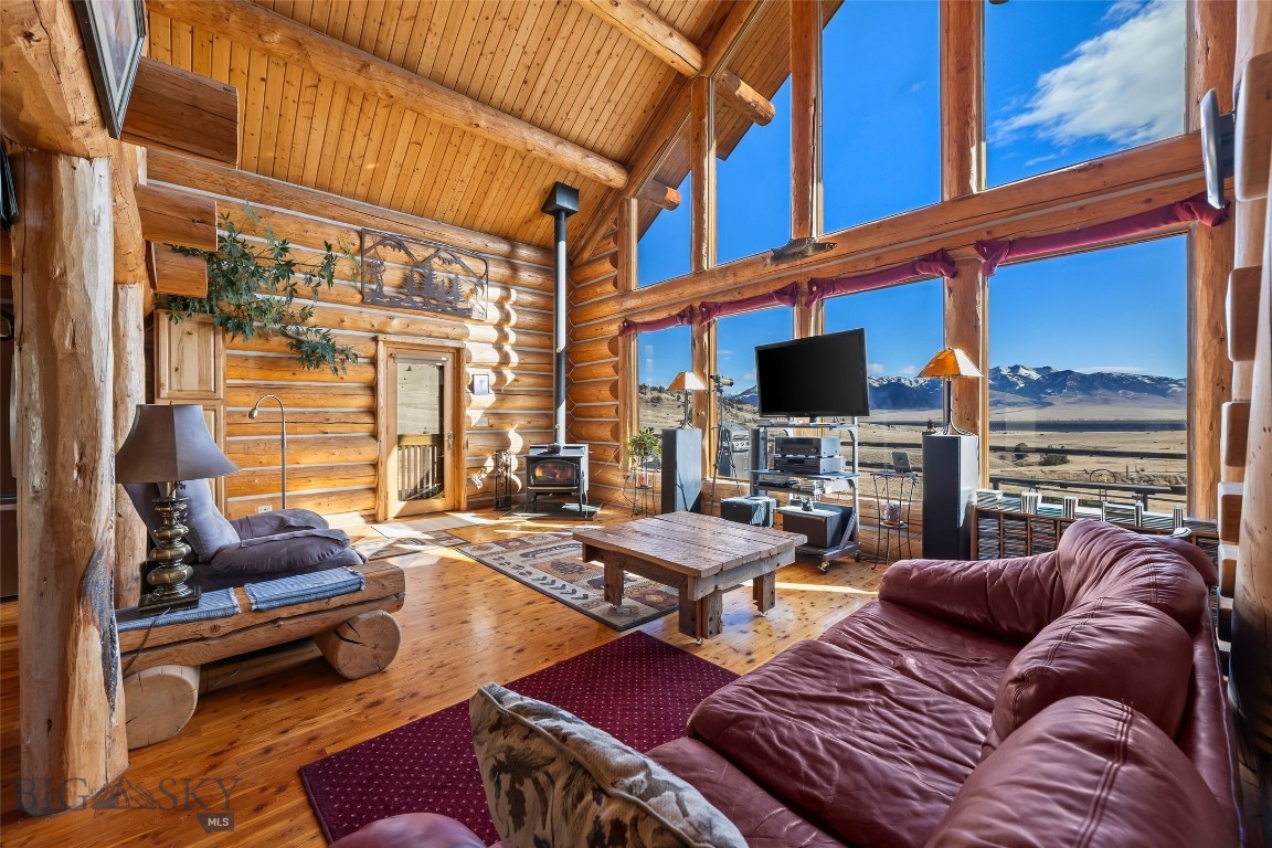 Shining Mountain Unit I - Residential