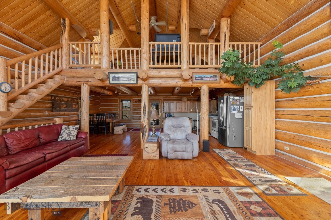 Shining Mountain Unit I - Residential