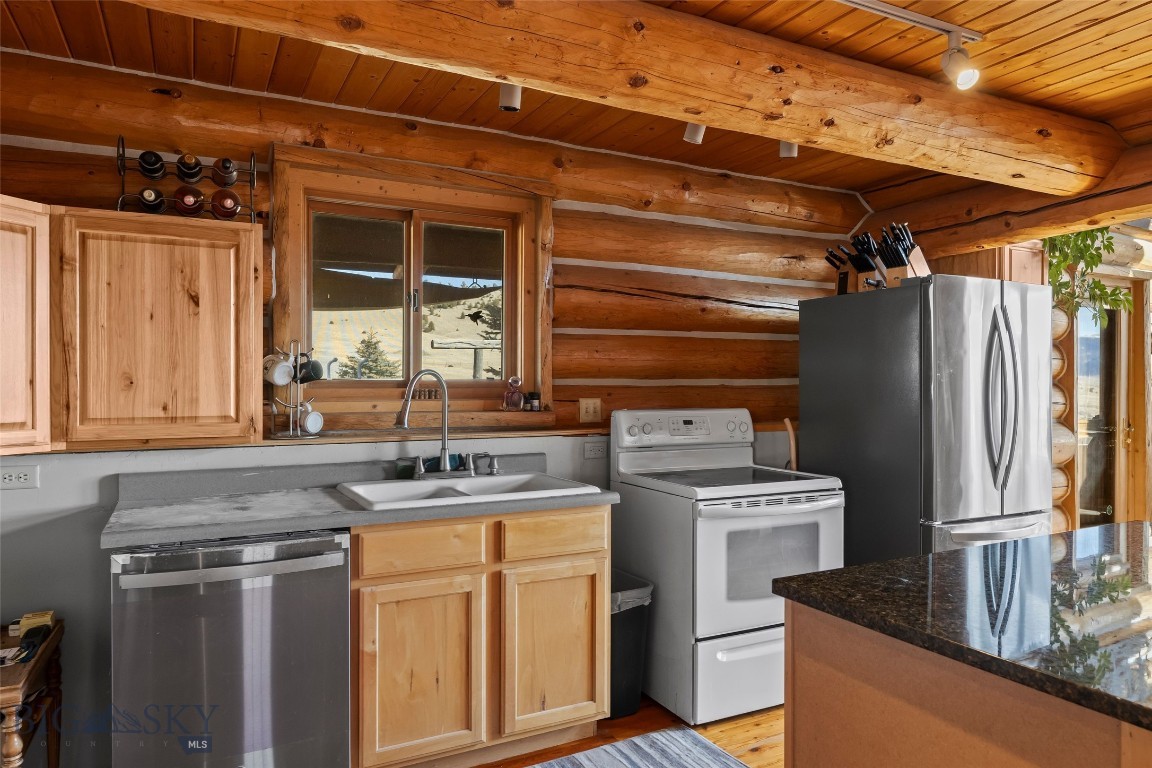 Shining Mountain Unit I - Residential