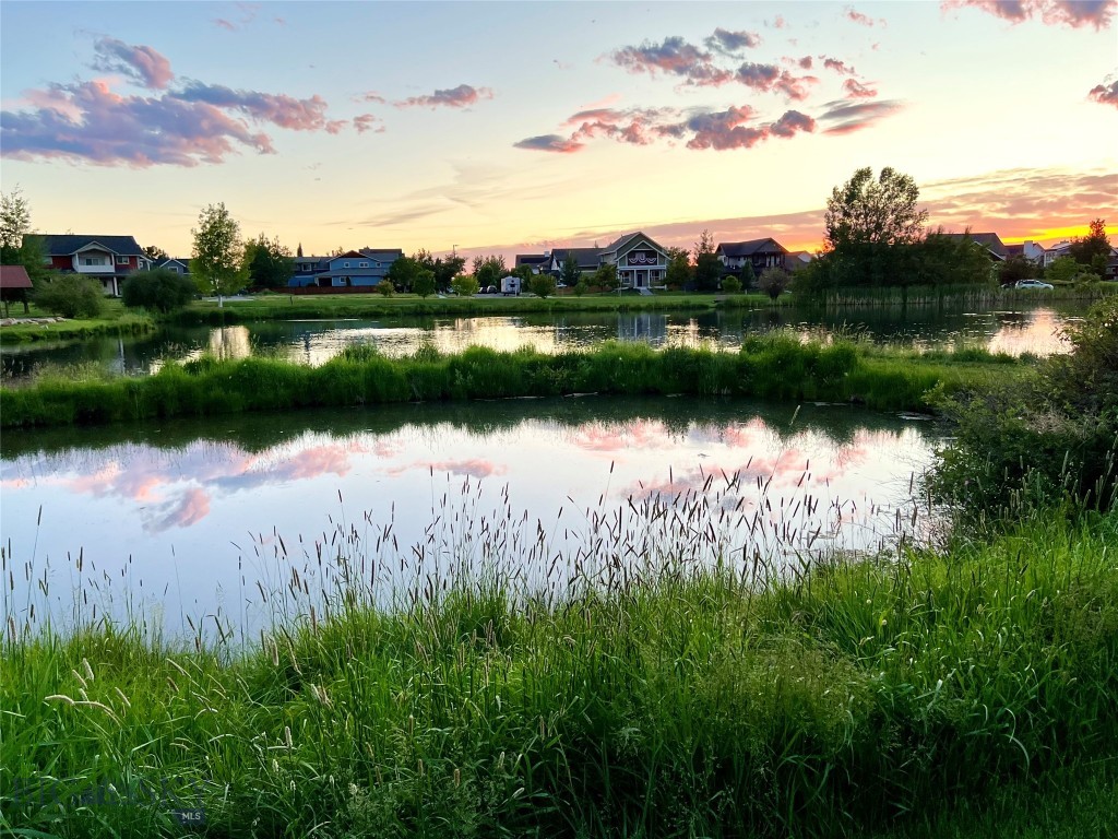 Valley West - Residential
