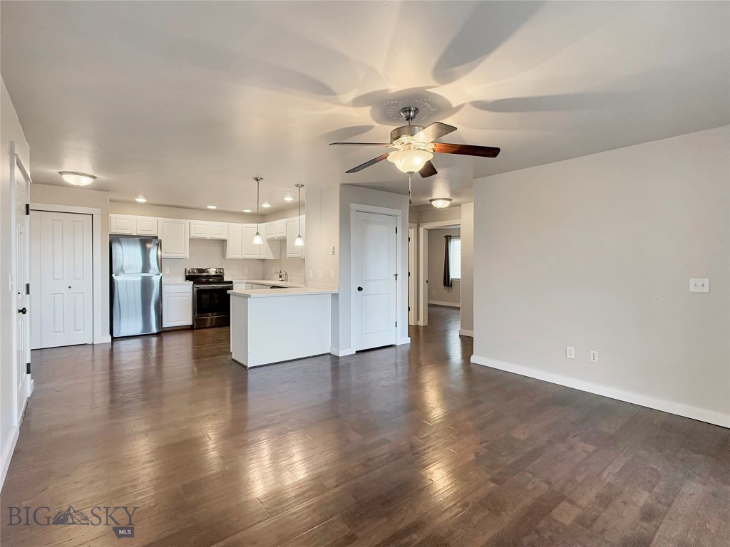 Baxter Springs Condo - Residential