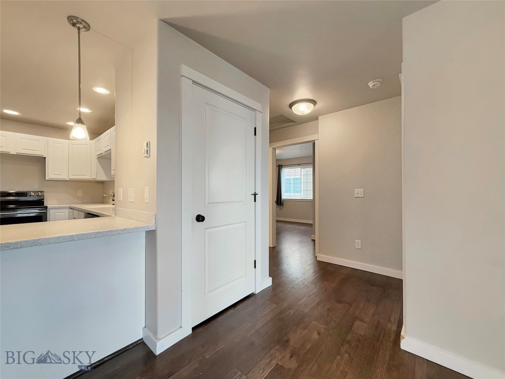 Baxter Springs Condo - Residential