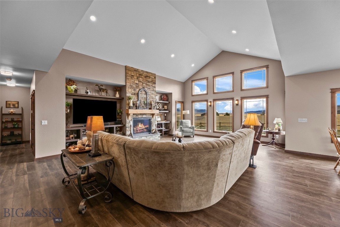 Pronghorn Meadows - Residential