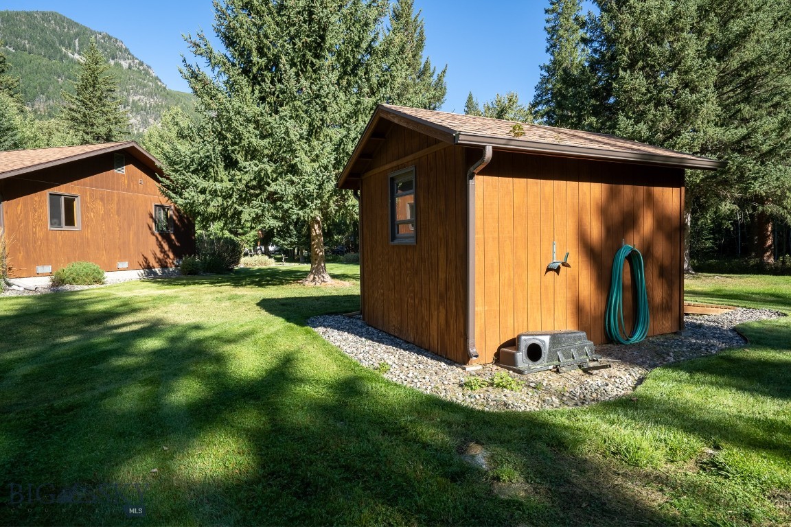 Whispering Pines - Residential