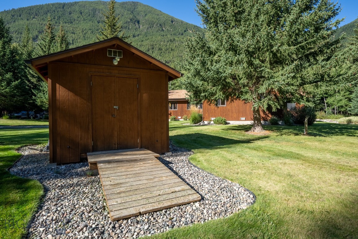 Whispering Pines - Residential