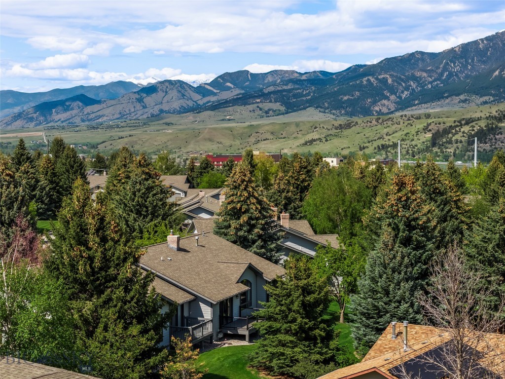 Highwood Est condo - Residential