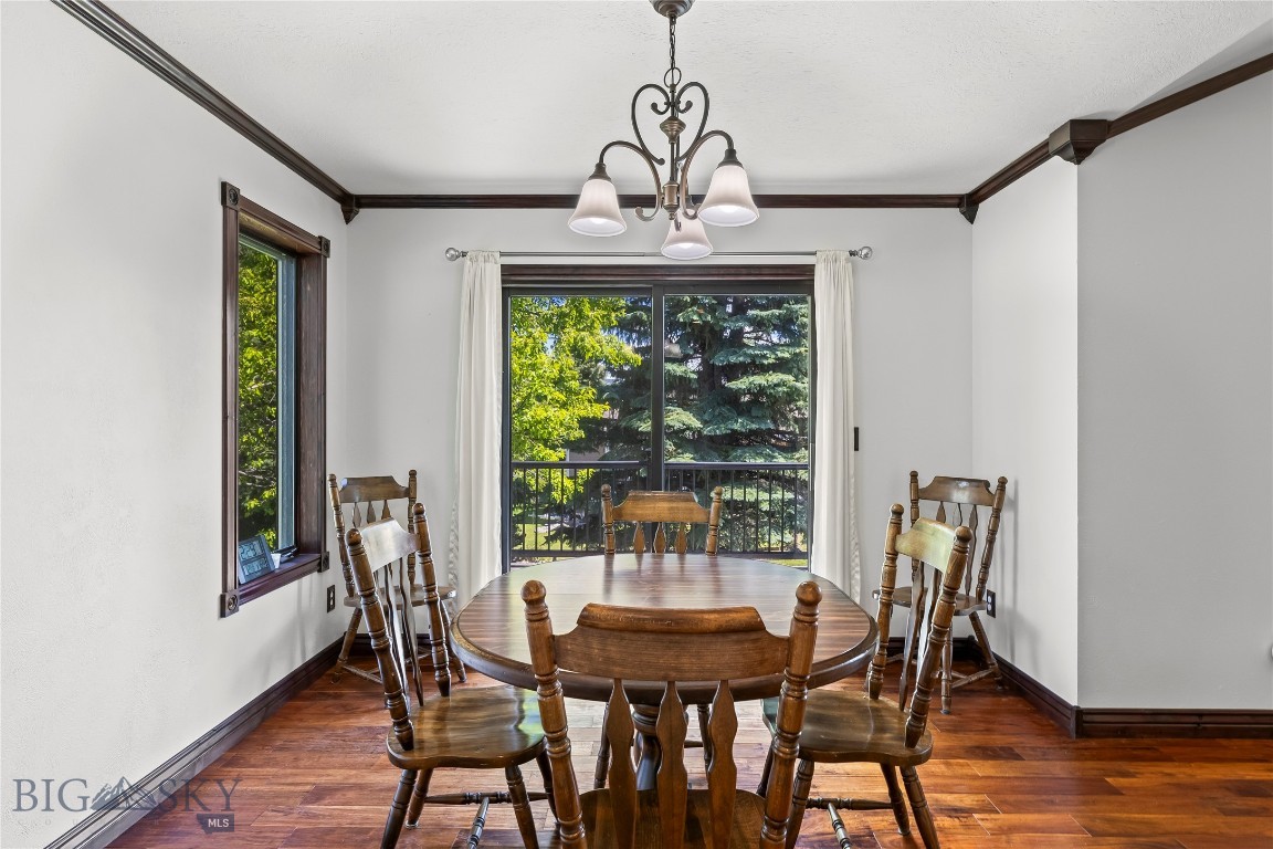 Highwood Est condo - Residential