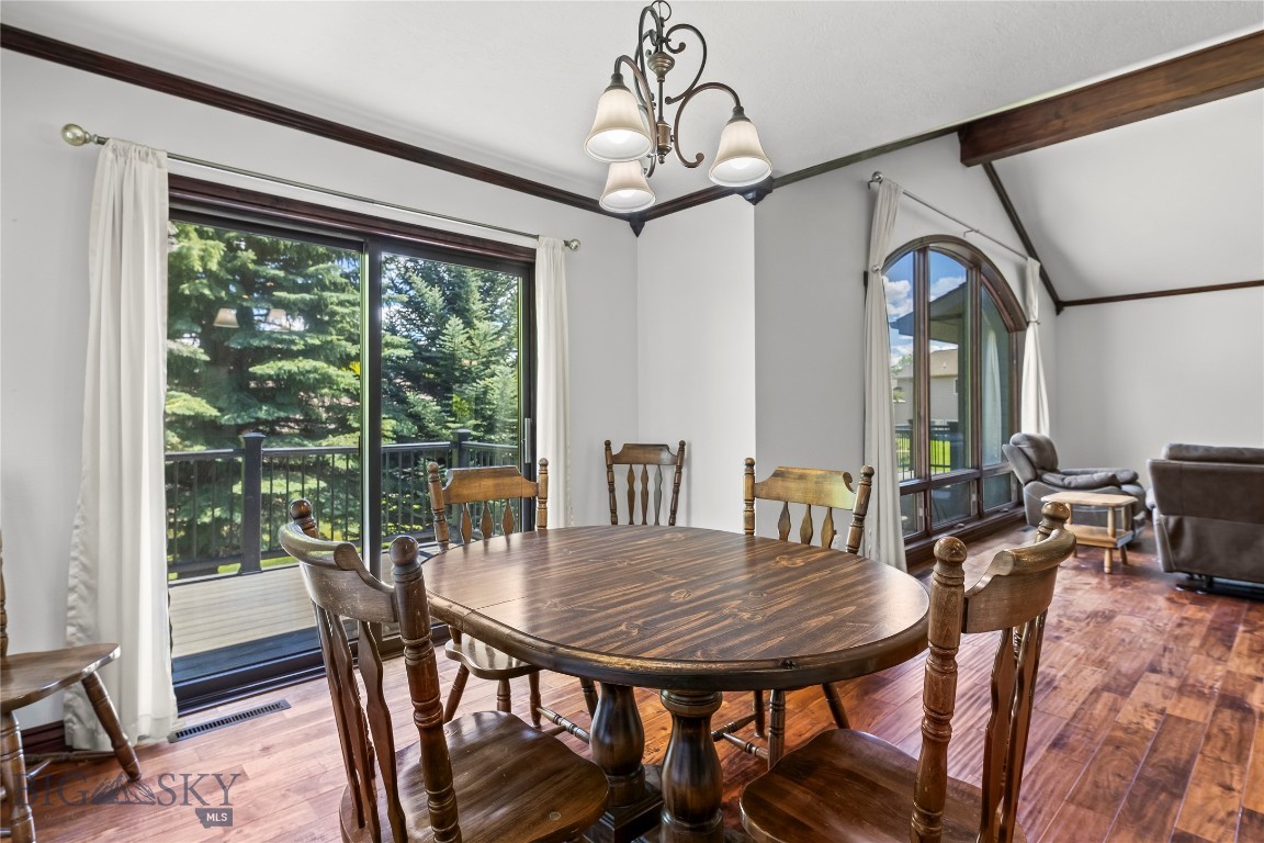 Highwood Est condo - Residential
