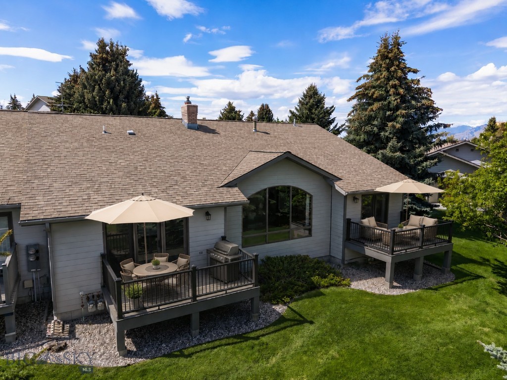 Highwood Est condo - Residential
