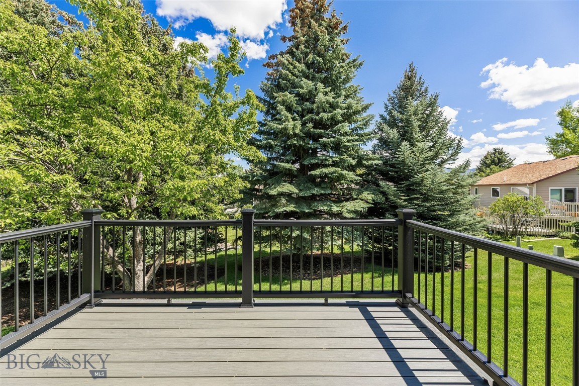 Highwood Est condo - Residential