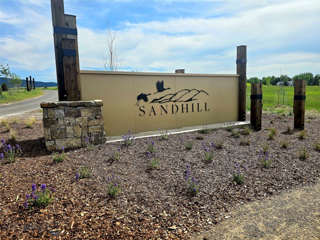 Sandhill Subdivision - Land