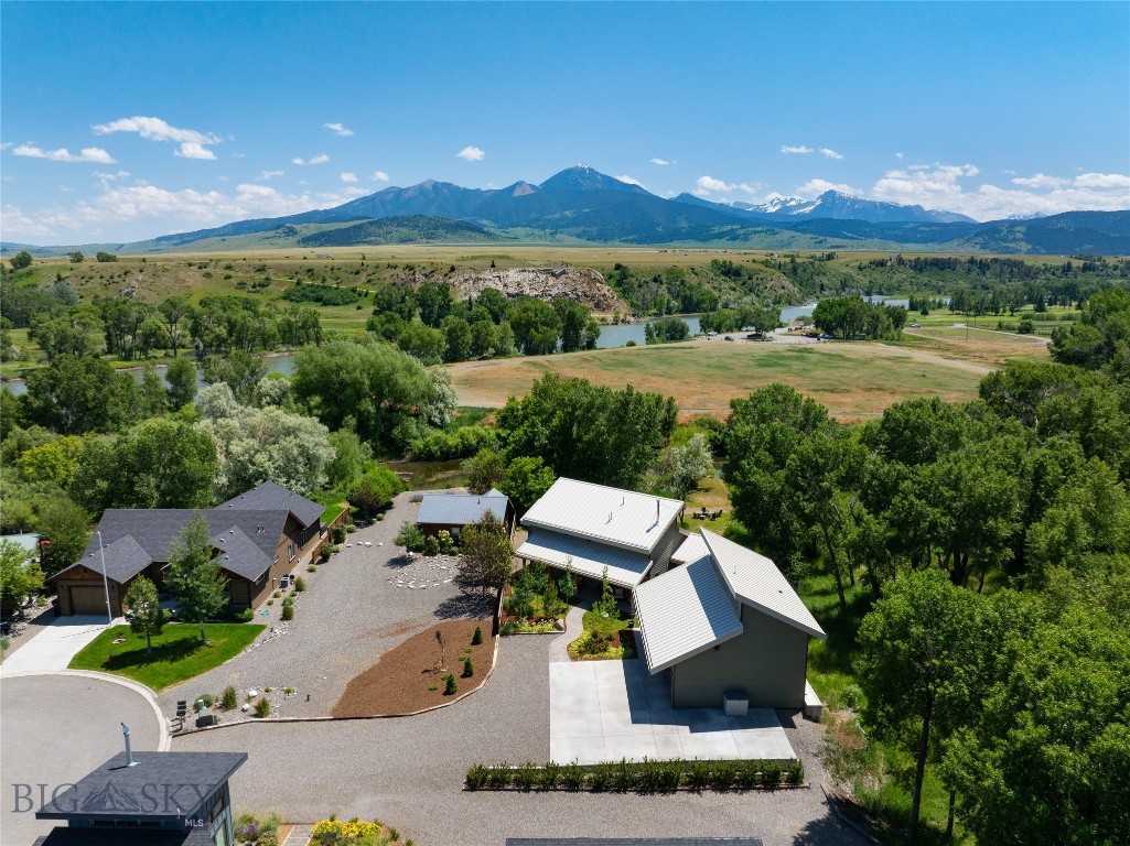 218 Little Creek Bend
