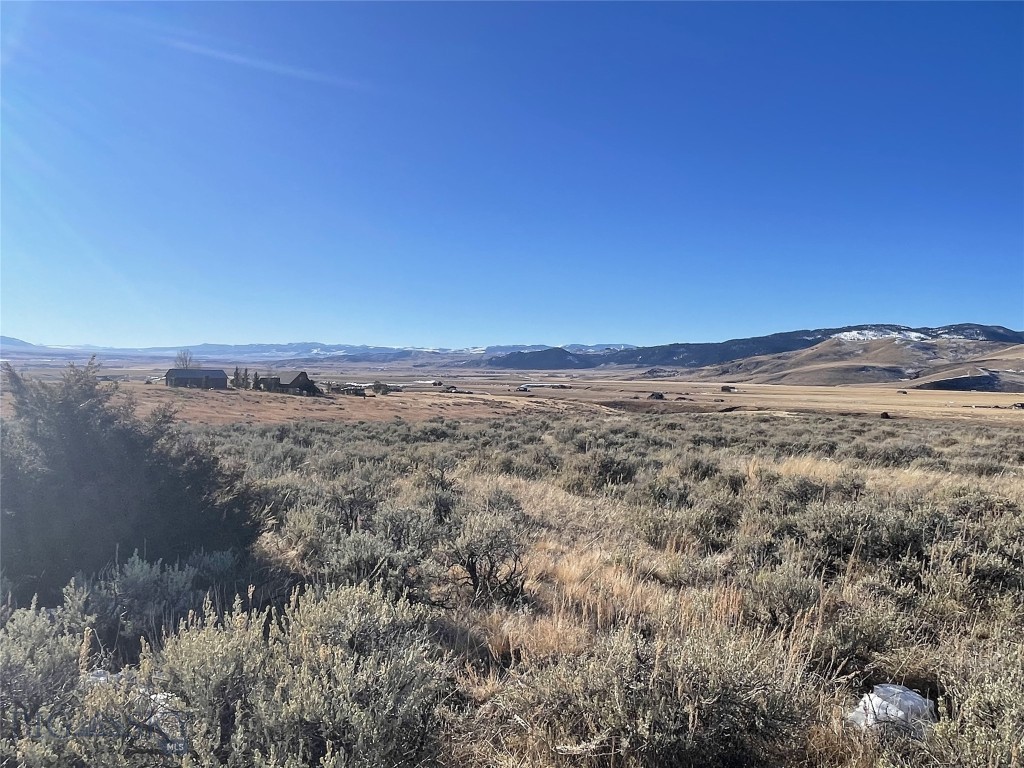 Shining Mountain West - Land