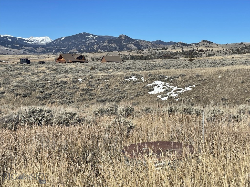 Shining Mountain West - Land