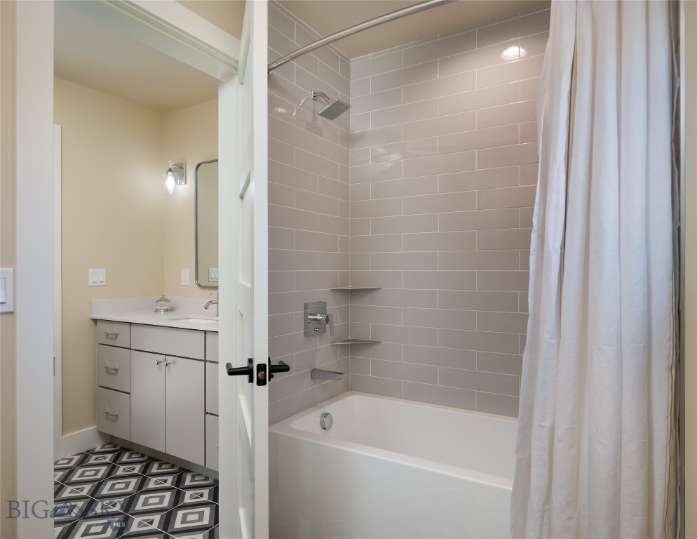 Greenhills Ranch - Residential