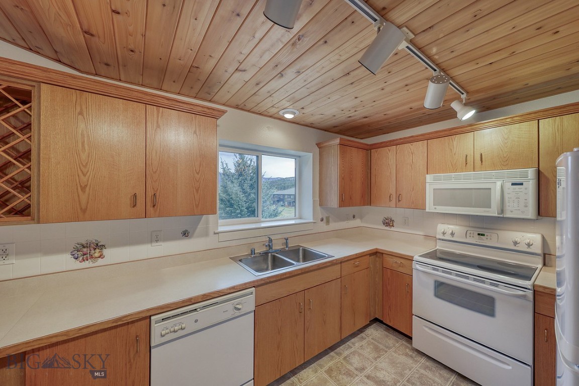 Firelight Meadows Condo - Residential