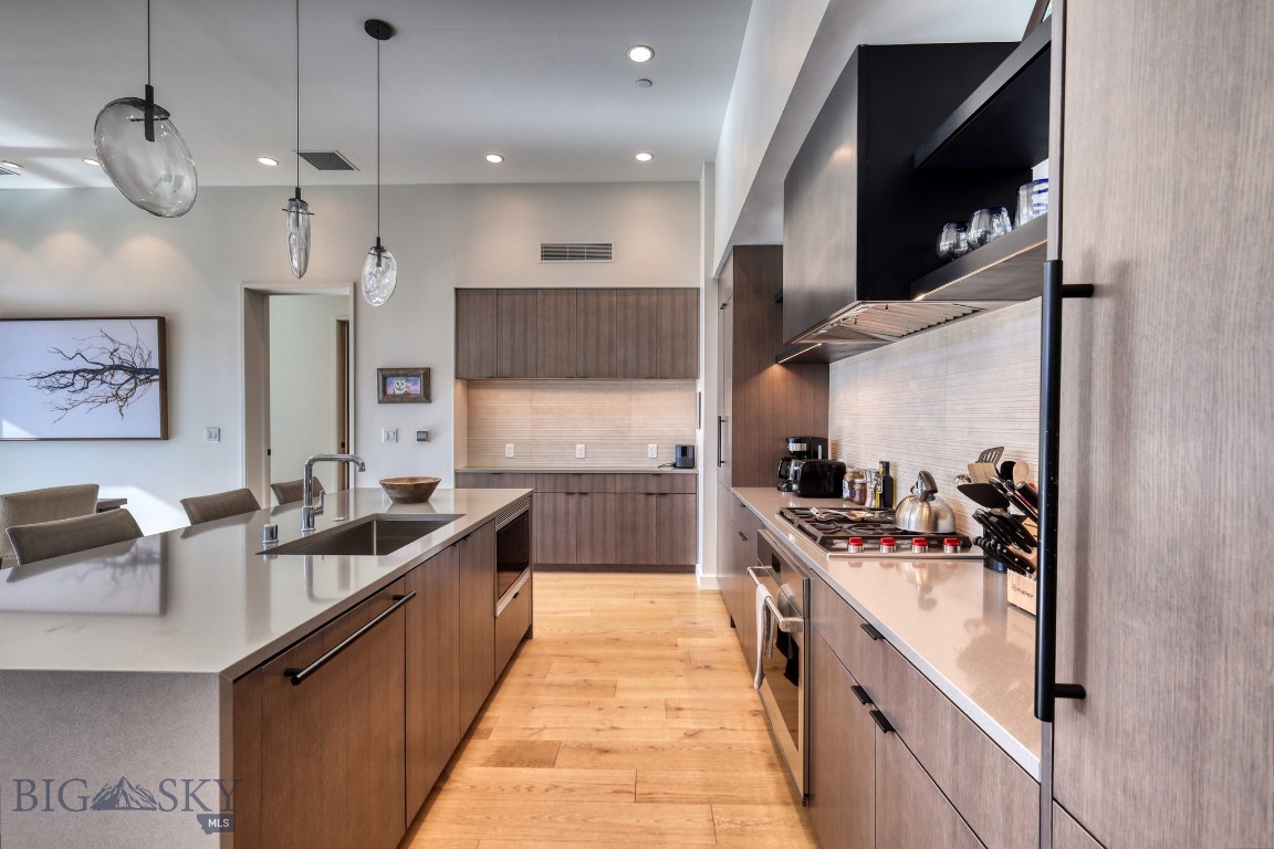 LakeLodge Residences - Residential