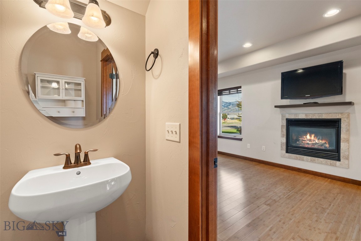 CC2 Condo - Residential