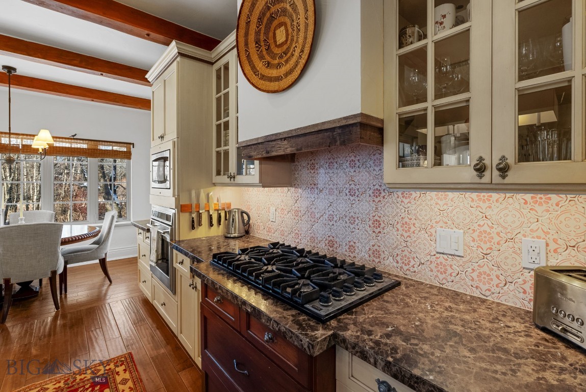 River Glen Condo - Residential