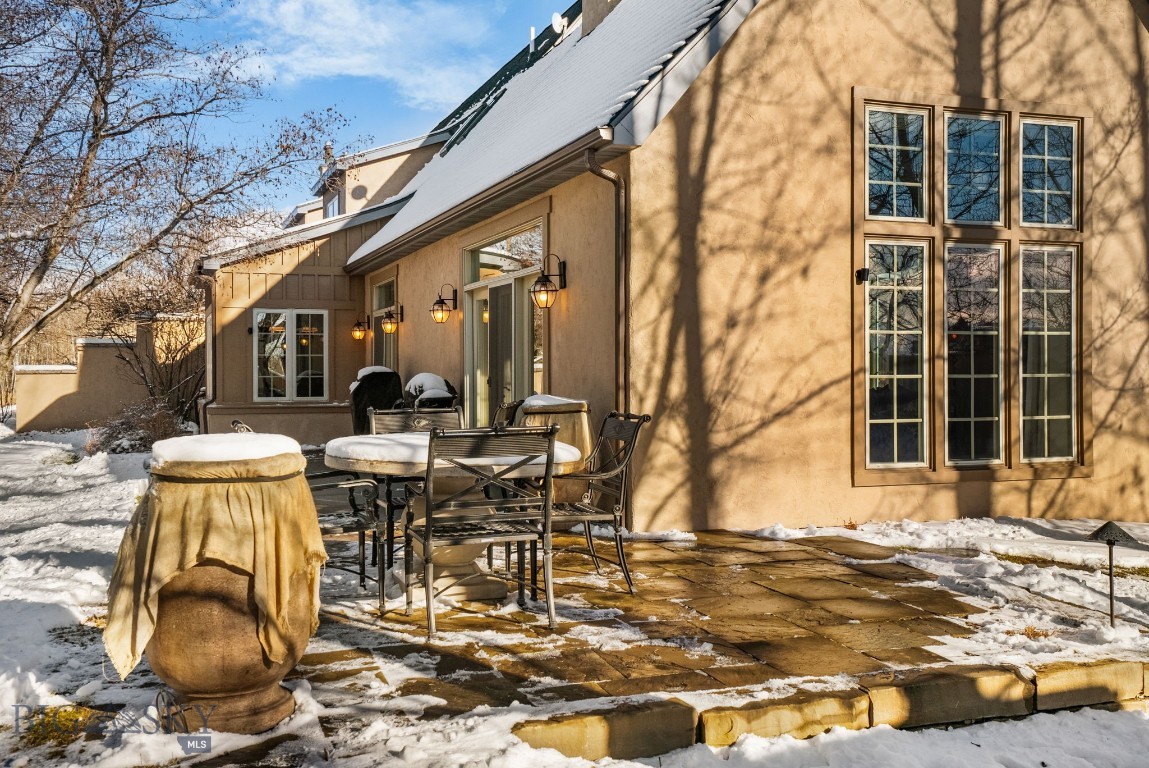 River Glen Condo - Residential