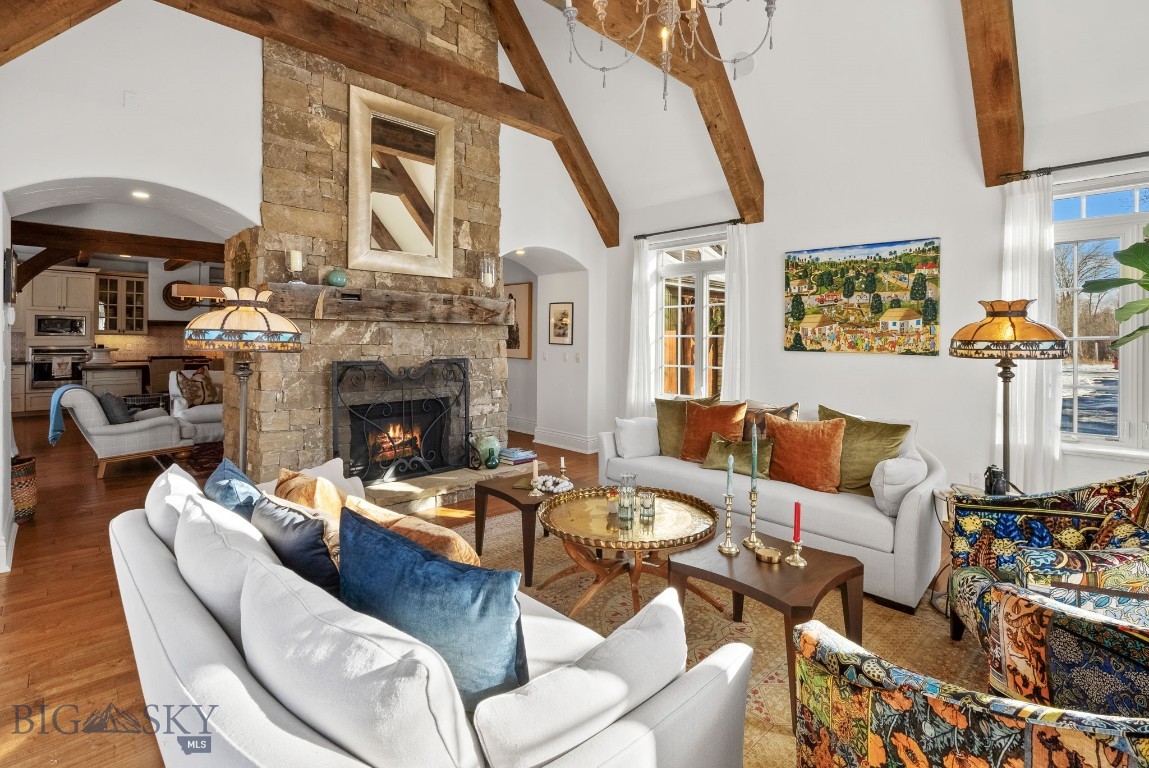 River Glen Condo - Residential