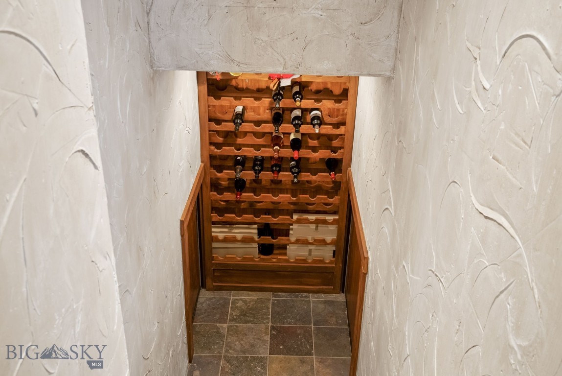 River Glen Condo - Residential