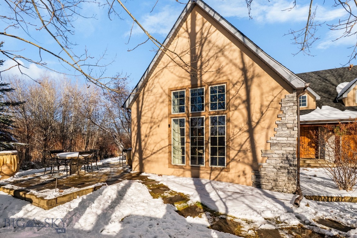 River Glen Condo - Residential