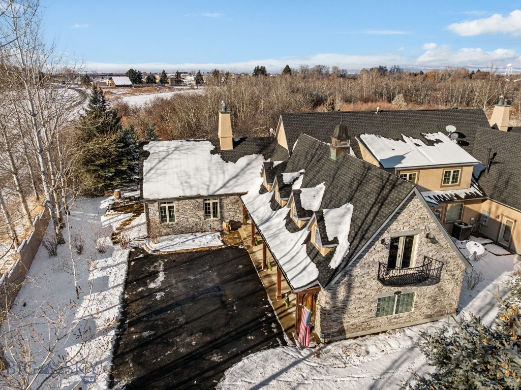 River Glen Condo - Residential