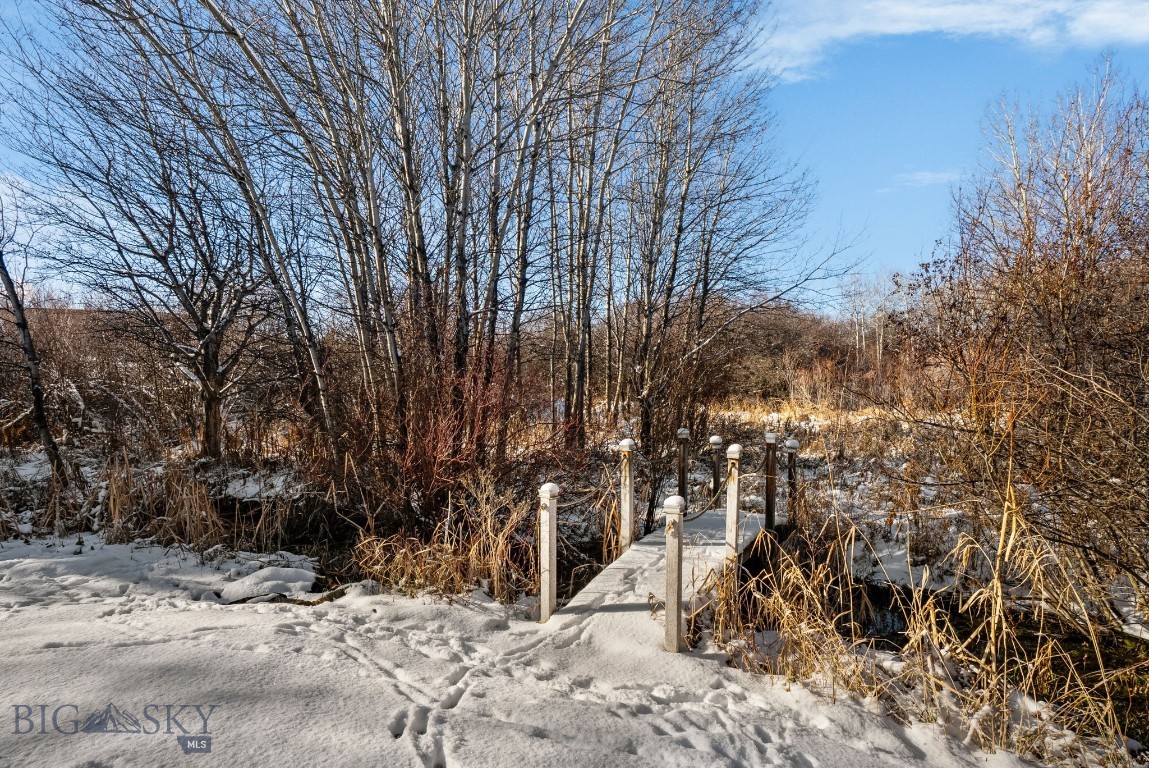 River Glen Condo - Residential