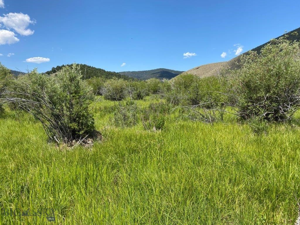 mining claim - Land