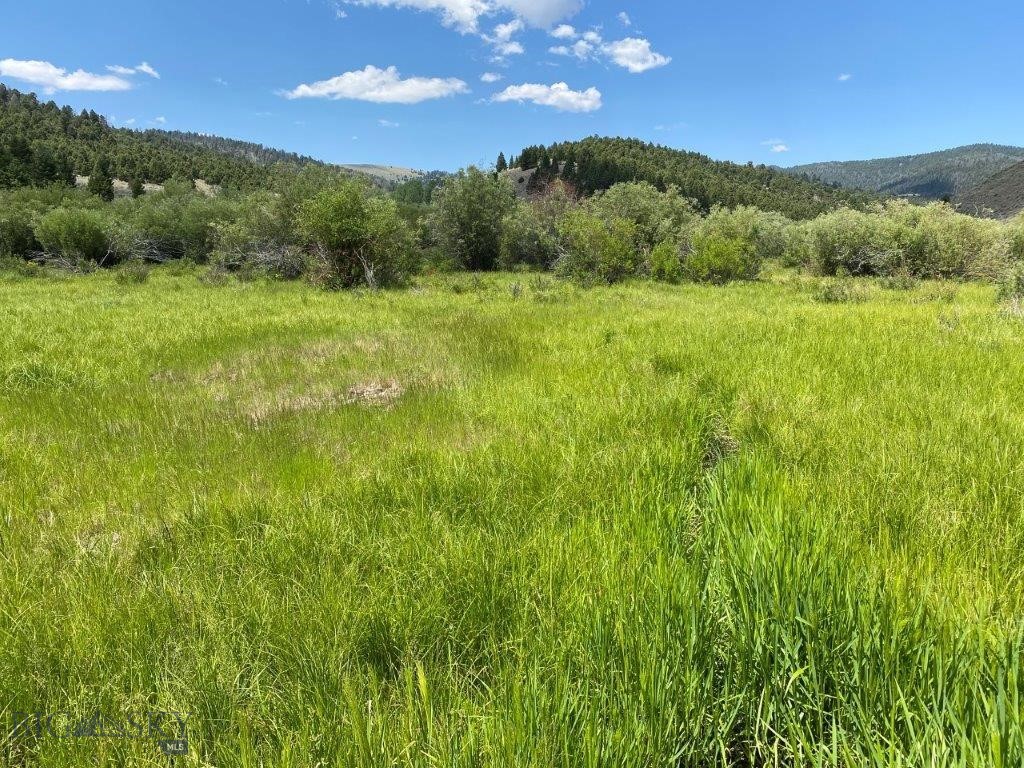 mining claim - Land